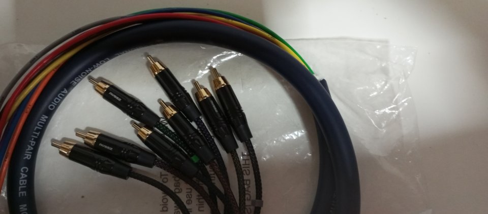 Cable db25 a rca de segunda mano · Foto 3 de 3 · Málaga · 40 €