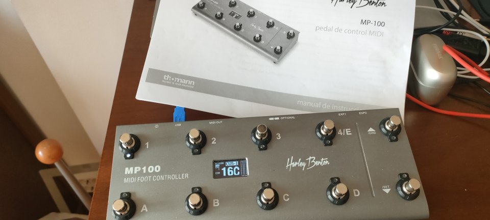 Harley Benton MP-100 Pedalera MIDI