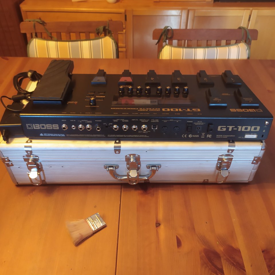 Boss GT-100 de segunda mano · Foto 4 de 4 · Teruel · 200 €
