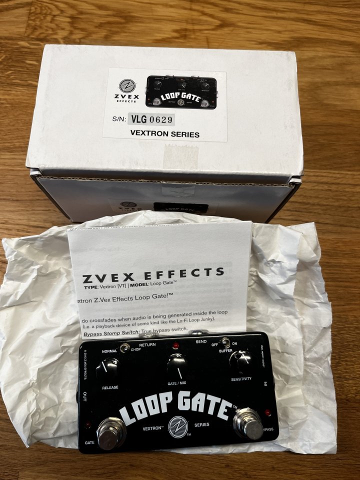 Colección de pedales ZVEX como nuevos / nuevos de segunda mano · Foto 9 de 9 · Tarragona · 1 €
