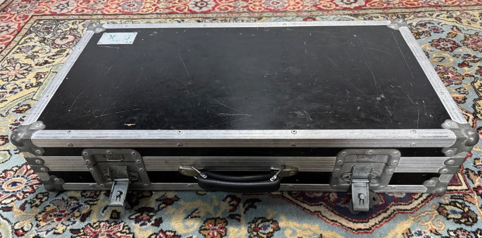 Flight case para pedales/pedalera de segunda mano · Foto 3 de 4 · Málaga · 120 €