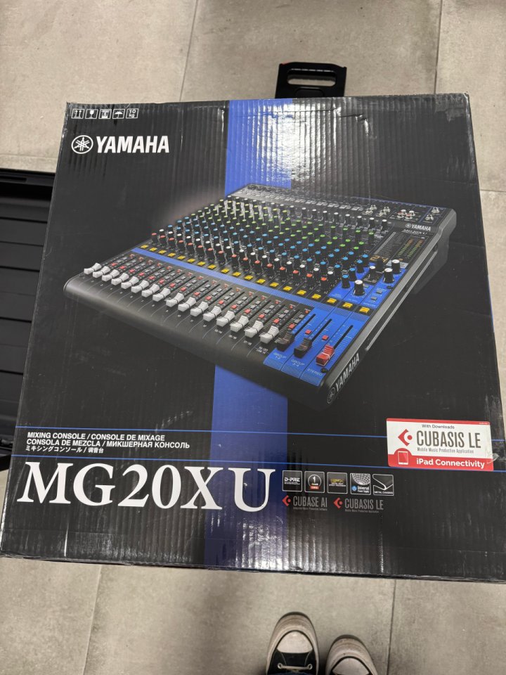 Mesa Yamaha MG 20xu+Skb