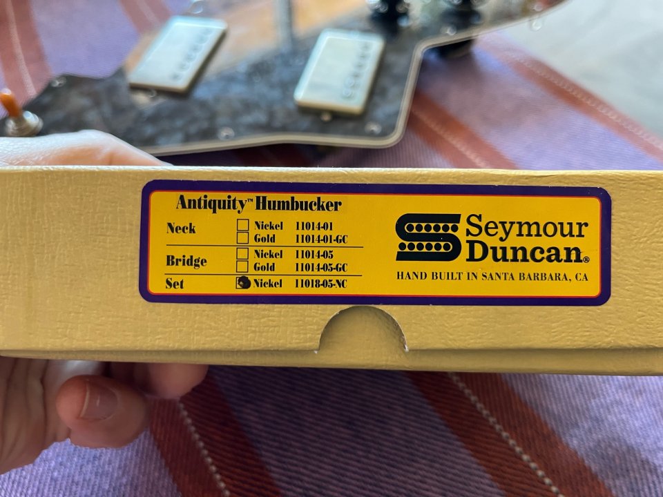Seymour Duncan Antiquity Humbuckers