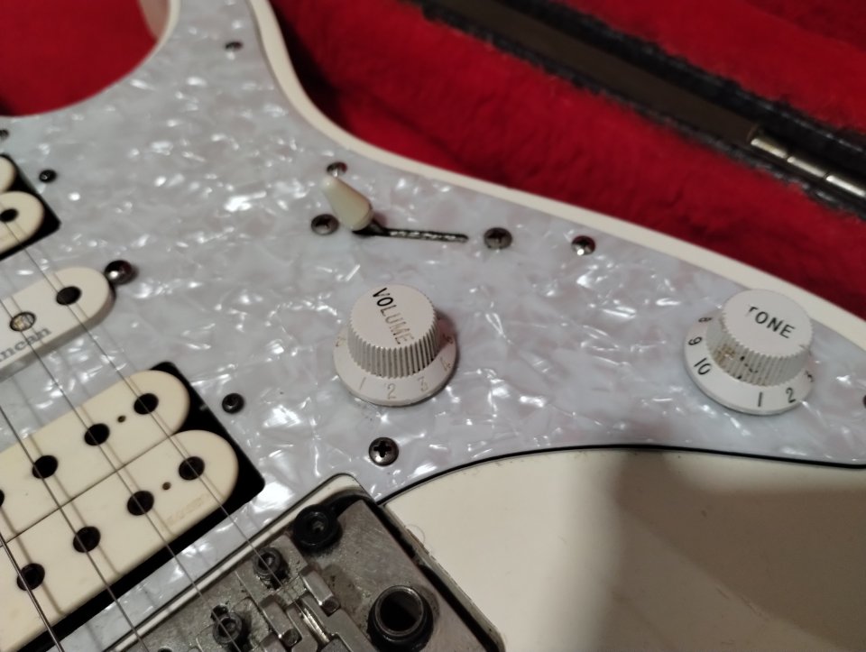 Guitarra Ibanez Jem Jr 555 fabricada en Corea