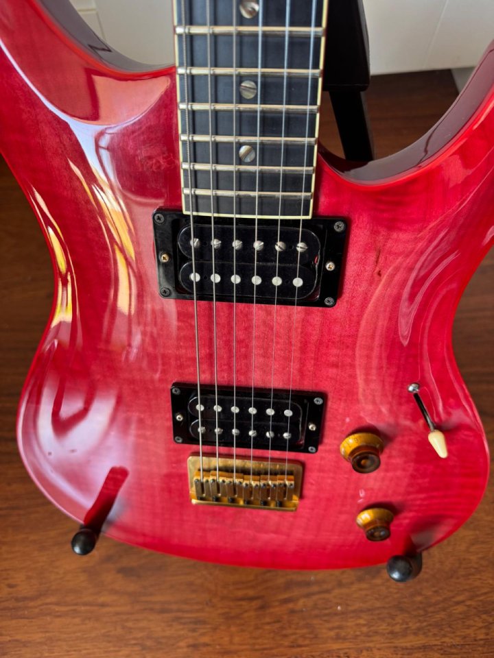 Heartfield by Fender Japan 90