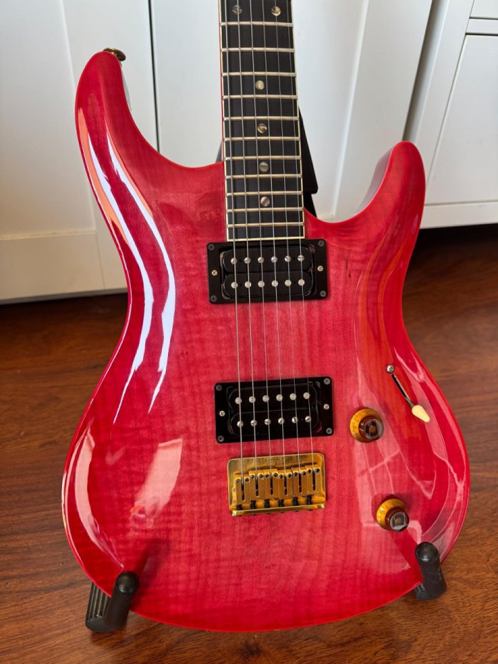 Heartfield by Fender Japan 90