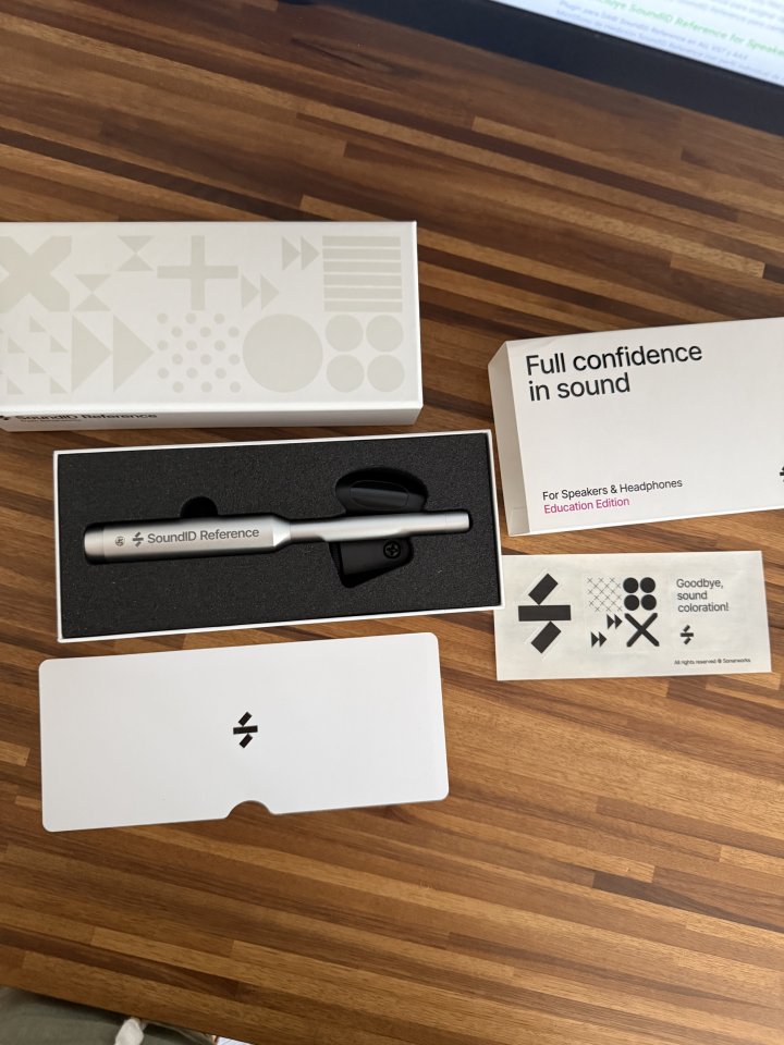 Sonarworks SoundID Reference + Micrófono de medición – Licencia Educational de segunda mano · Foto 1 de 3 · Madrid · 125 €