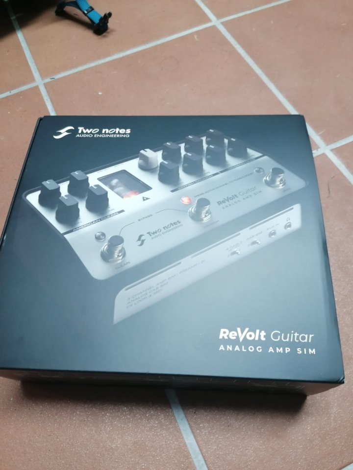 Two Notes ReVolt Guitar Preamp de segunda mano · Foto 1 de 7 · Girona · 150 €