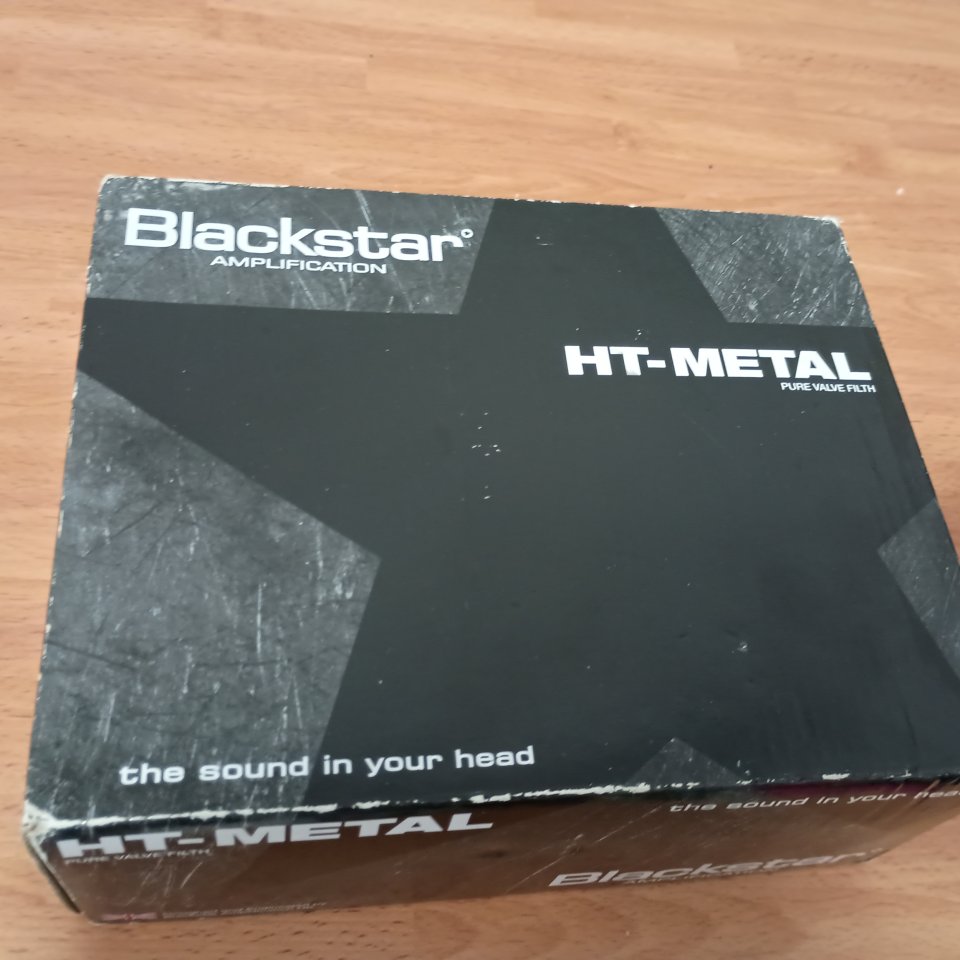 Pedal blackstar HT-Metal de segunda mano · Foto 2 de 3 · Málaga · 80 €