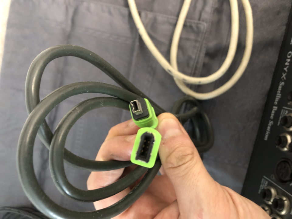 MACKIE ONYX SATELLITE de segunda mano · Foto 8 de 10 · Valencia · 60 €