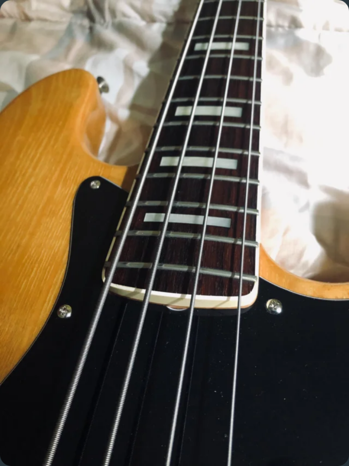 Bajo Fender Jazz Bass RI 75 Japan 1994