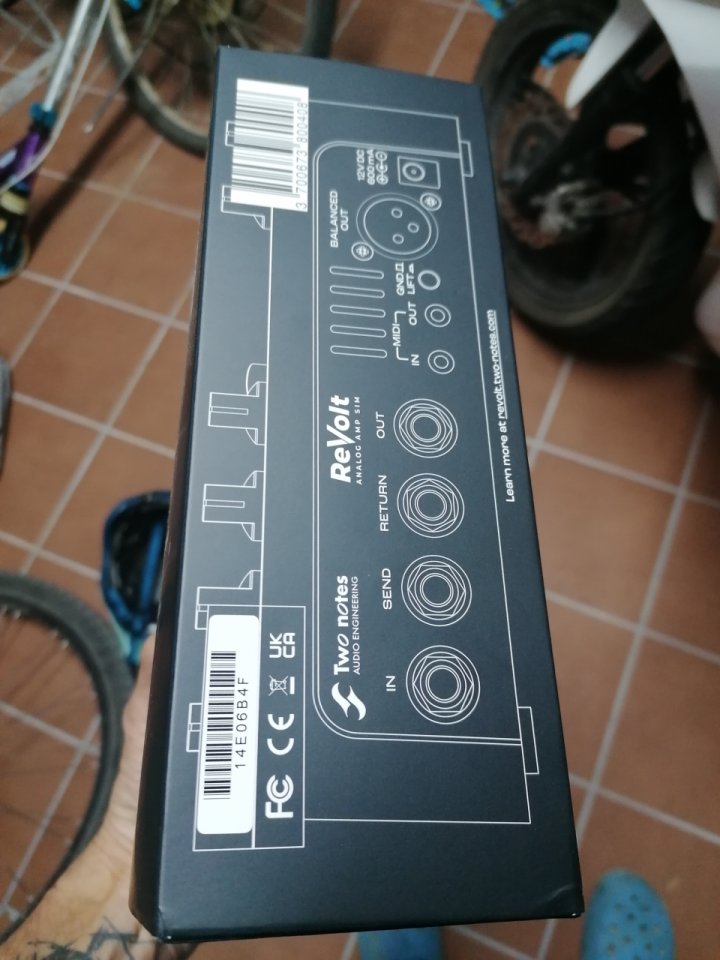 Two Notes ReVolt Guitar Preamp de segunda mano · Foto 5 de 7 · Girona · 150 €