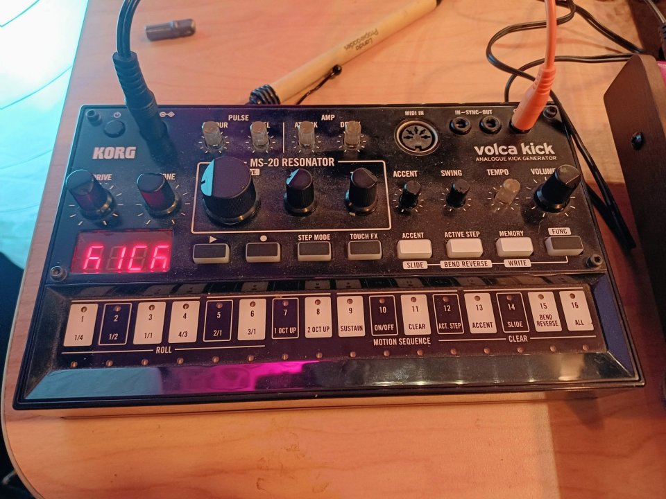 Cambio minisintes por eurorack de segunda mano · Foto 2 de 3 · Zaragoza