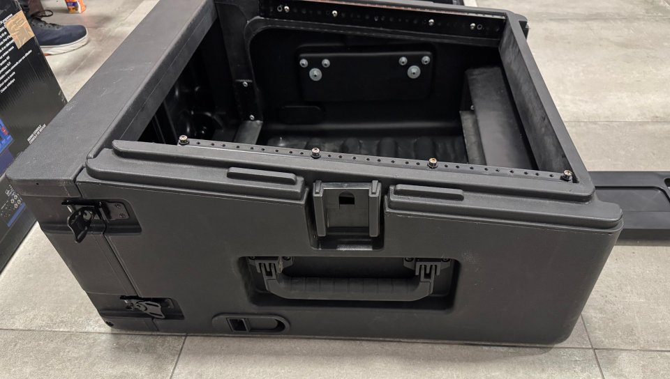 Mesa Yamaha MG 20xu+Skb