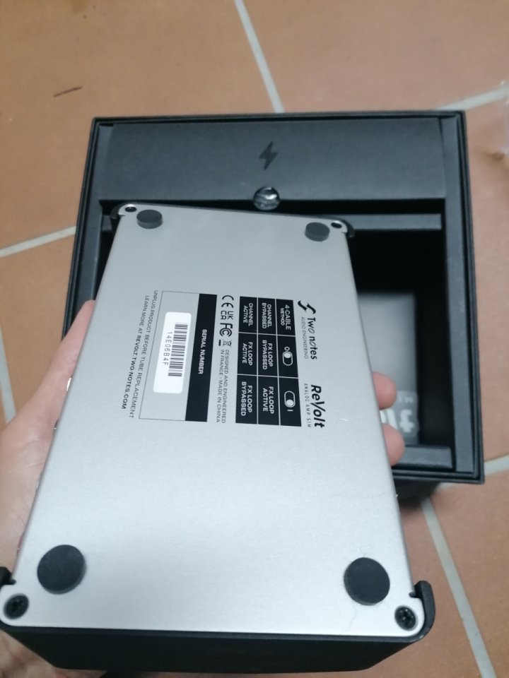 Two Notes ReVolt Guitar Preamp de segunda mano · Foto 6 de 7 · Girona · 150 €