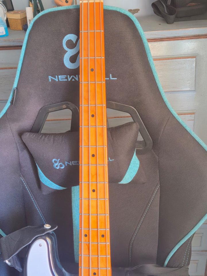 Squier Classic Vibe '50s Precision Bass de segunda mano · Foto 3 de 6 · Valencia · 300 €
