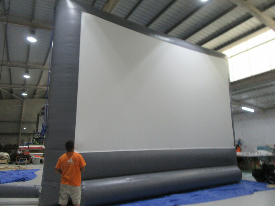 PANTALLA HINCHABLE 8 MTS