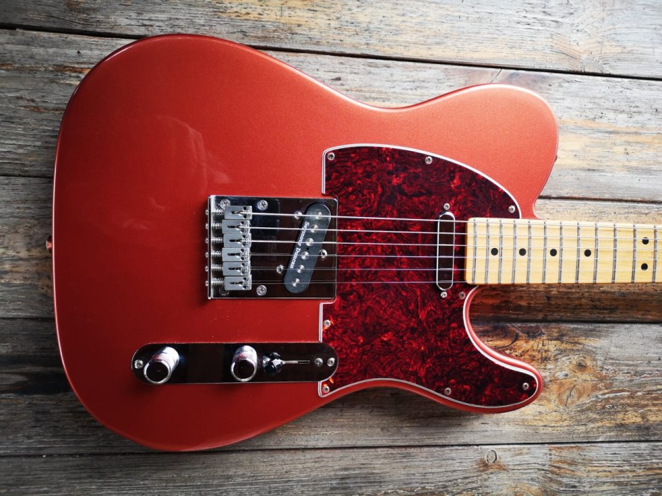 2021 Fender Player Plus Telecaster w/ Maple Fretboard and Fishman Piezo Bridge - Aged Candy Apple Red de segunda mano · Foto 1 de 10 · Huelva · 790 €