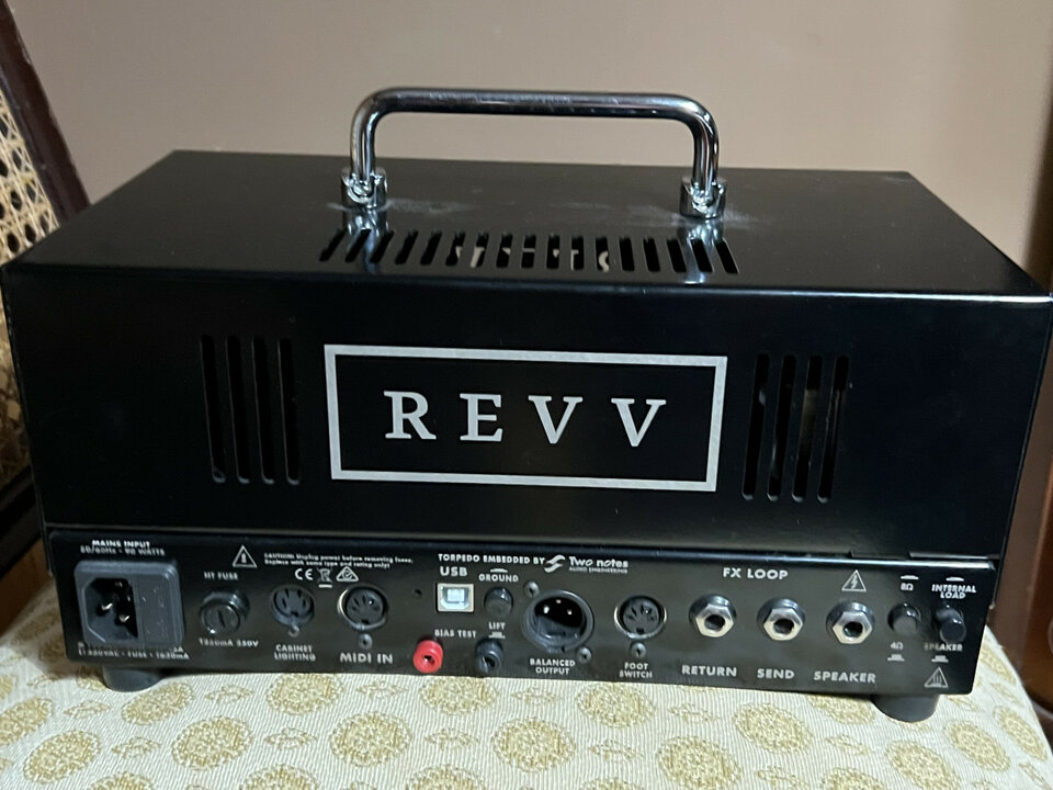 Amplificador REVV G20 de segunda mano · Foto 2 de 3 · Bizkaia · 850 €