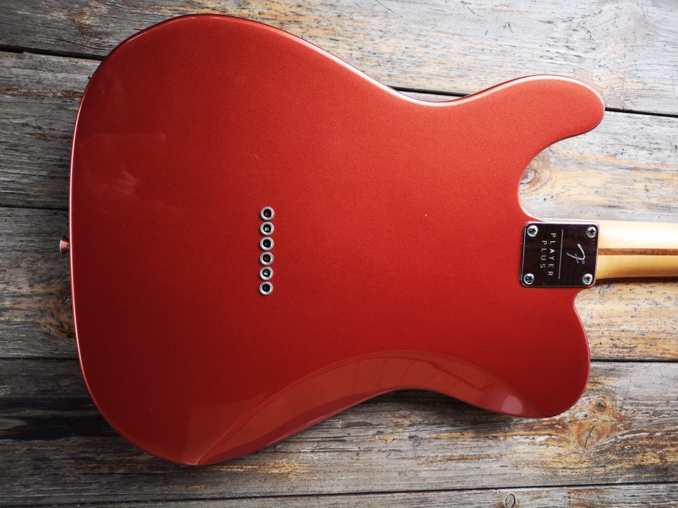 2021 Fender Player Plus Telecaster w/ Maple Fretboard and Fishman Piezo Bridge - Aged Candy Apple Red de segunda mano · Foto 3 de 10 · Huelva · 790 €