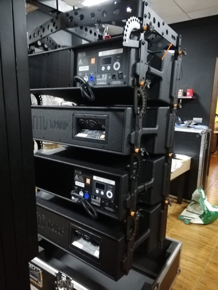 Line Array Amate Audio N208A y N208P de segunda mano · Foto 3 de 5 · Málaga · 1 €