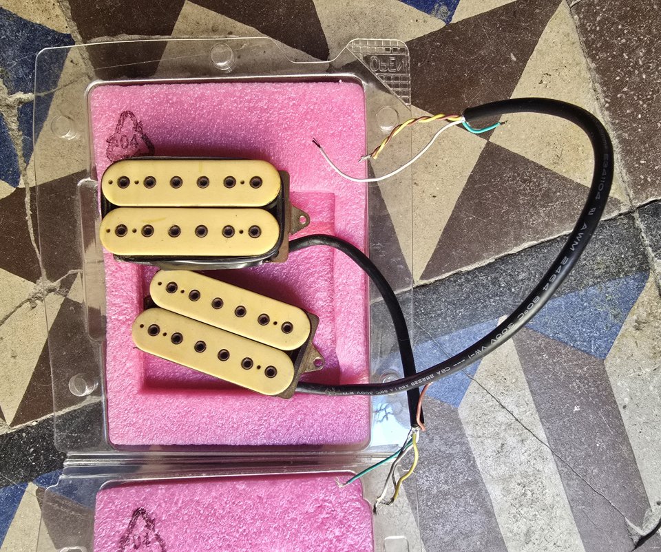 Vintage dimarzio super distortion pups de segunda mano · Foto 1 de 3 · Barcelona · 200 €