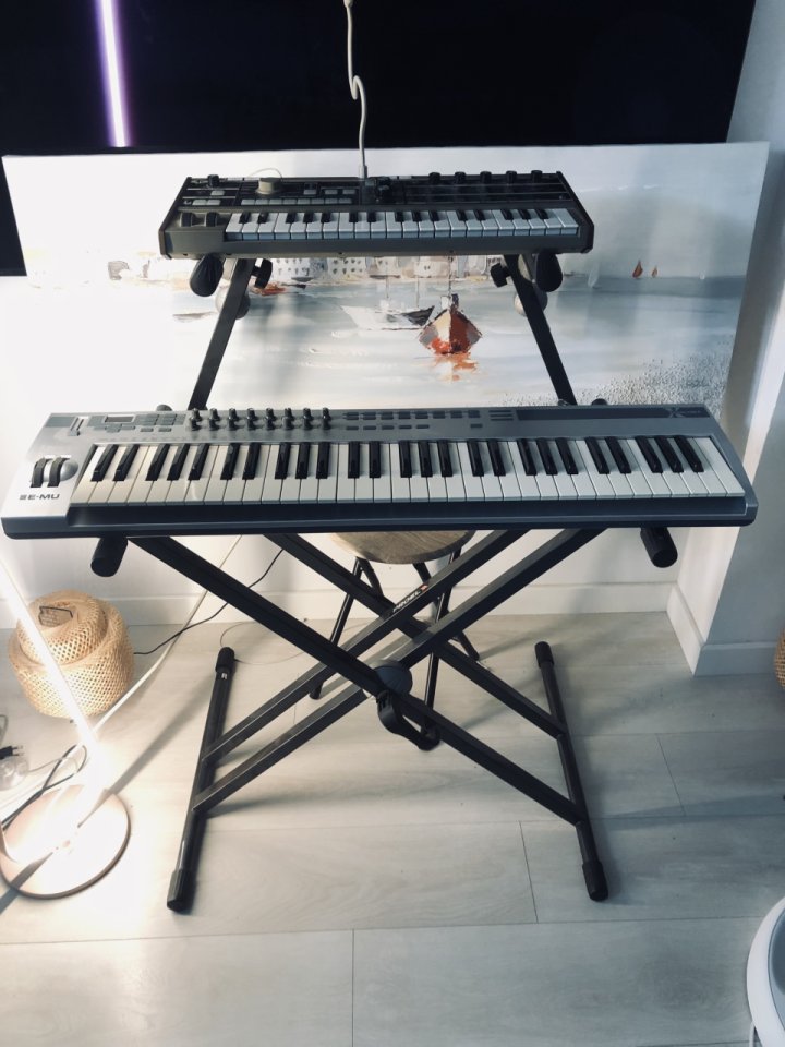 Soporte teclados PROEL (2 niveles) de segunda mano · Foto 1 de 3 · Valencia · 100 €