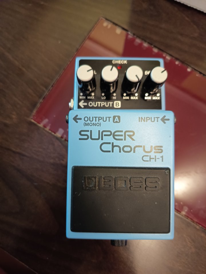 Boss súper chorus de segunda mano · Foto 1 de 3 · Madrid · 70 €