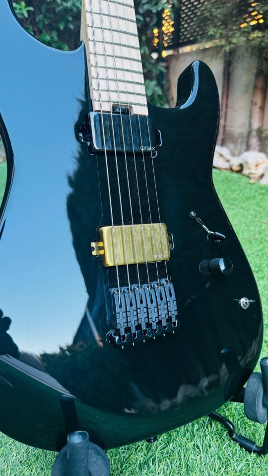 Charvel Sean Long de segunda mano · Foto 1 de 9 · Zaragoza · 800 €
