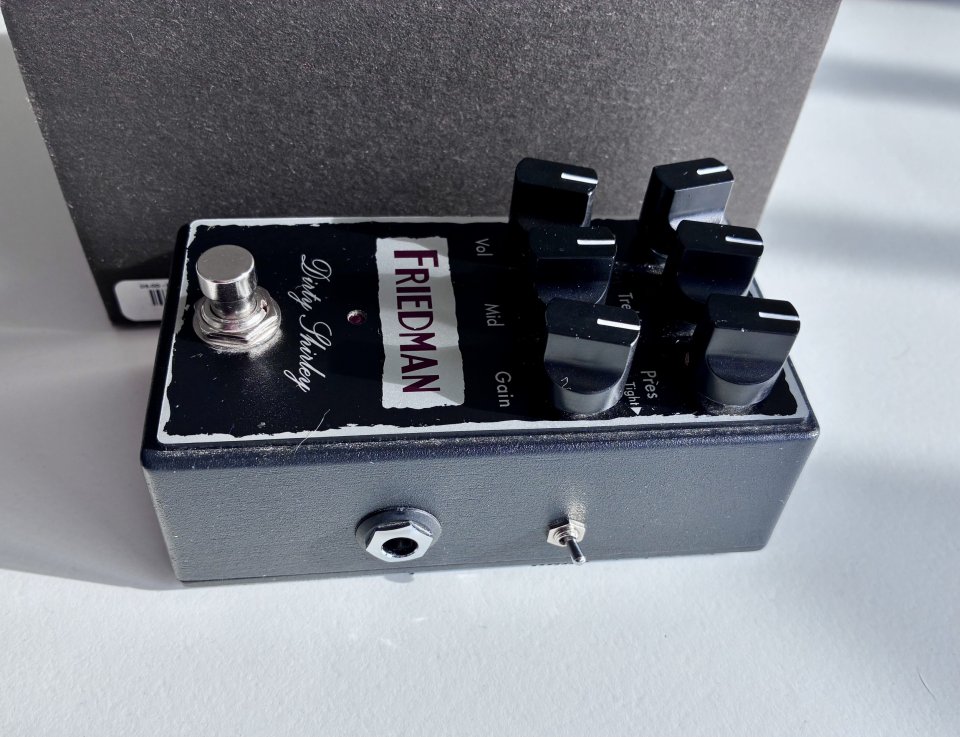Friedman Dirty Shirley en perfecto estado de segunda mano · Foto 4 de 6 · Madrid · 120 €