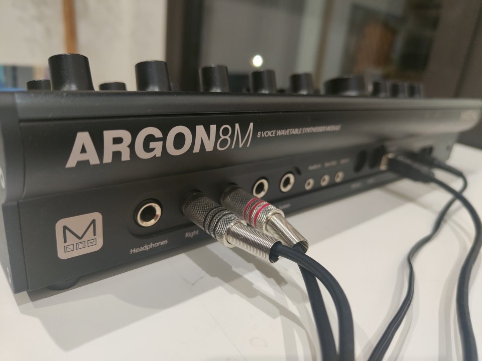 Modal Argon 8m