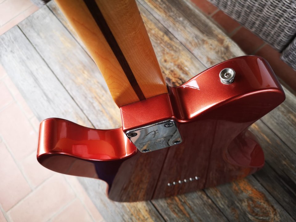 2021 Fender Player Plus Telecaster w/ Maple Fretboard and Fishman Piezo Bridge - Aged Candy Apple Red de segunda mano · Foto 5 de 10 · Huelva · 790 €