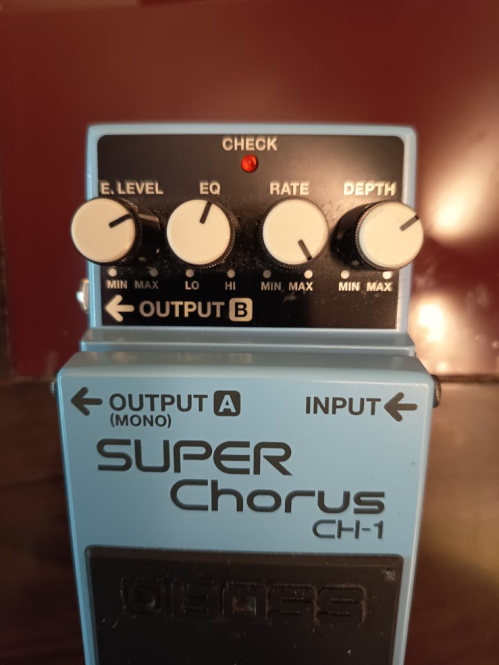 Boss súper chorus de segunda mano · Foto 3 de 3 · Madrid · 70 €