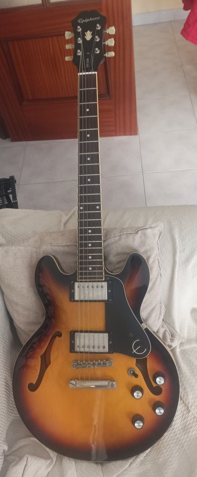 Epiphone ES-339 Pro 2015 Vintage Sunburst de segunda mano · Foto 1 de 10 · Málaga · 330 €