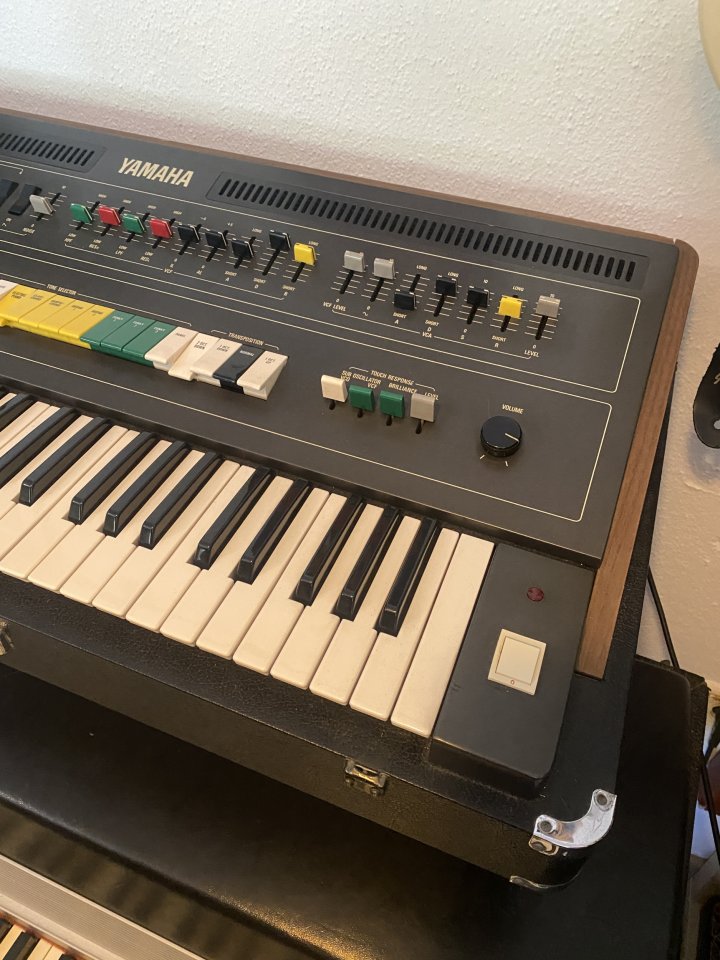 Yamaha CS-50 de segunda mano · Foto 2 de 5 · Málaga · 5800 €