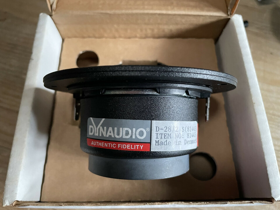Altavoces Dynaudio D28/2 Tweeters + otra unidad marca HI/VI Research de segunda mano · Foto 5 de 10 · Guadalajara · 70 €