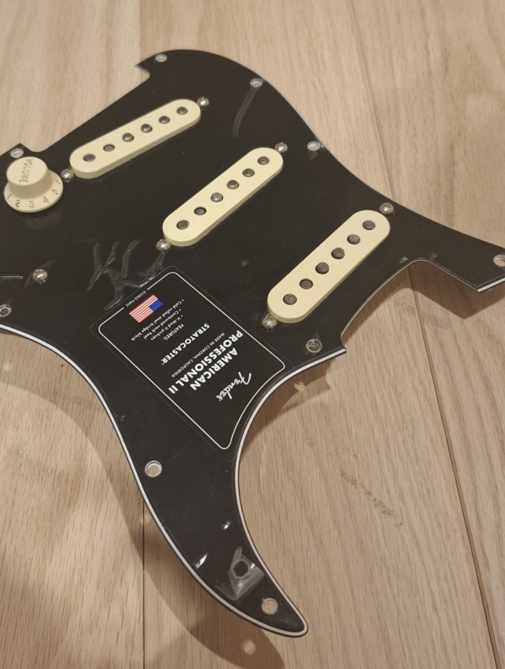 Pickguard American Pro II. de segunda mano · Foto 3 de 4 · Madrid · 290 €