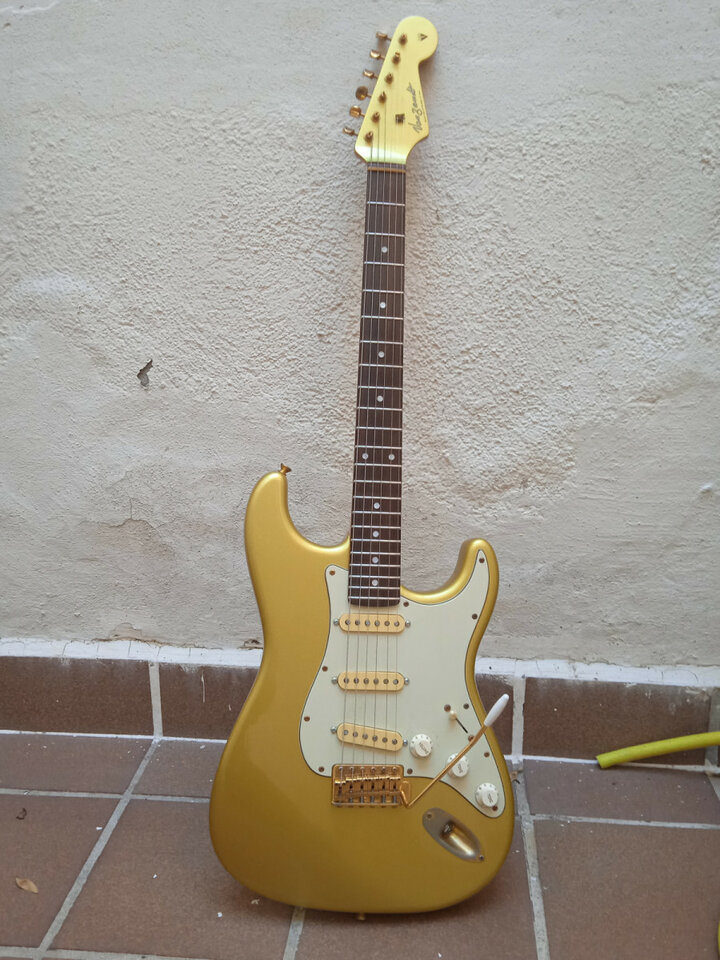 Circuitería Van Zandt Stratocaster made in Japan