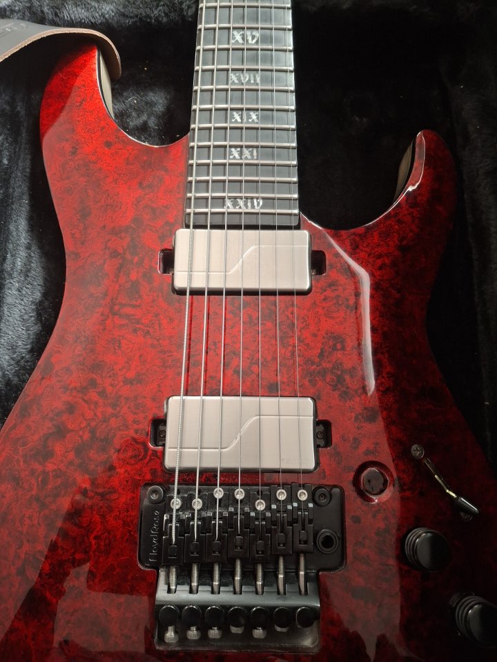 Vendo o cambio Schecter Apocalypse c7 fr