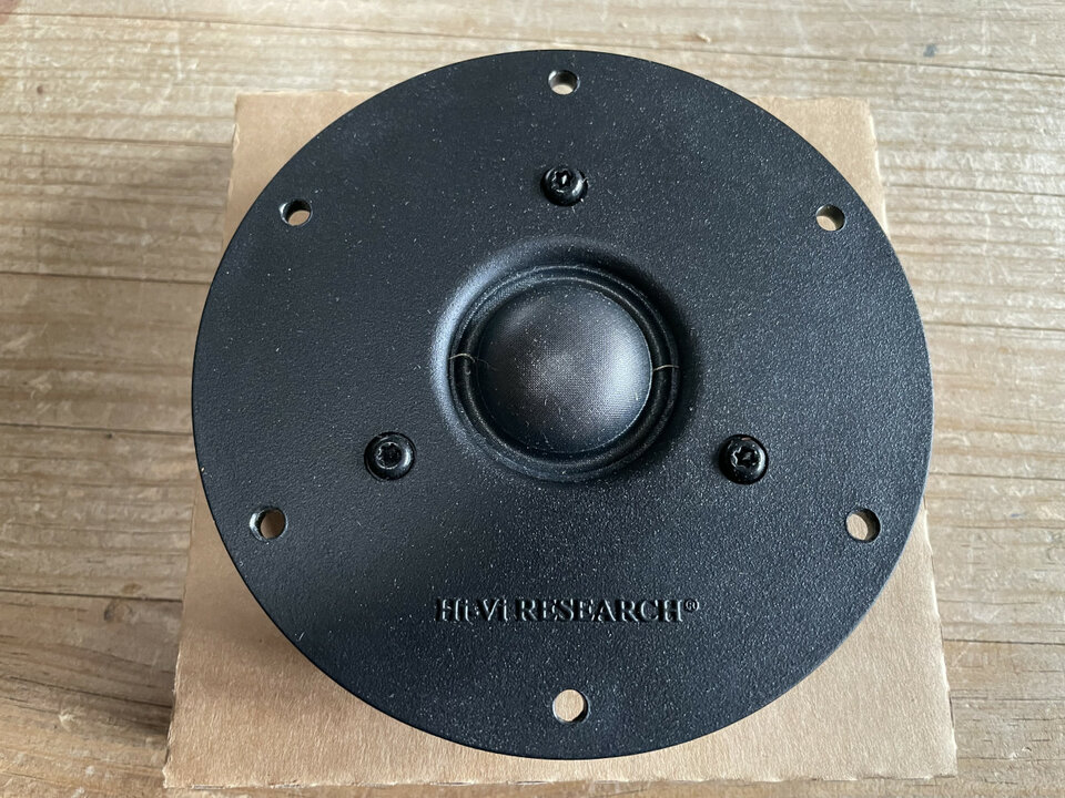 Altavoces Dynaudio D28/2 Tweeters + otra unidad marca HI/VI Research de segunda mano · Foto 7 de 10 · Guadalajara · 70 €