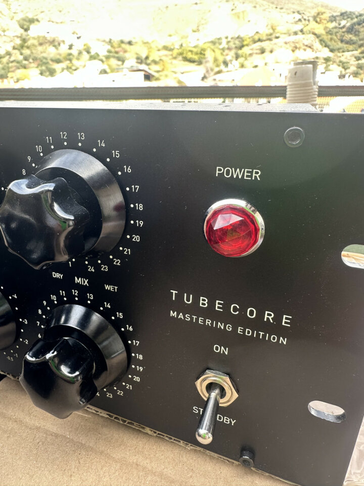 IGS Audio Tubecore 3U Mastering Edition Stereo Compressor 2019