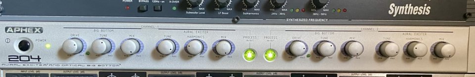 Procesador Analógico Aphex 204 Aural Exciter & Big Bottom de segunda mano · Foto 3 de 3 · Almería · 250 €