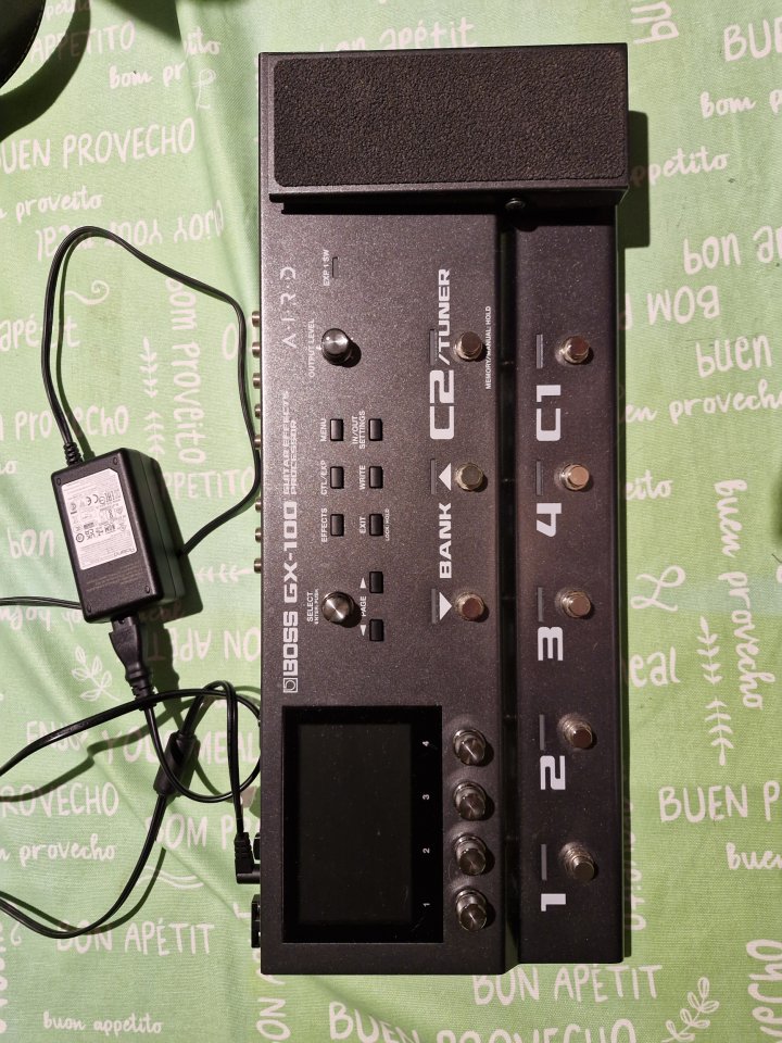 Boss GX100 de segunda mano · Foto 2 de 3 · Madrid · 380 €