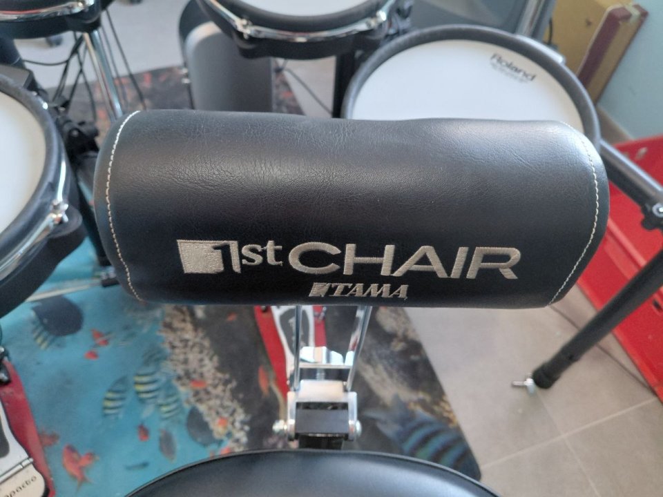 Batería electrónica Roland TD-4 con mejoras de segunda mano · Foto 6 de 10 · León · 1100 €