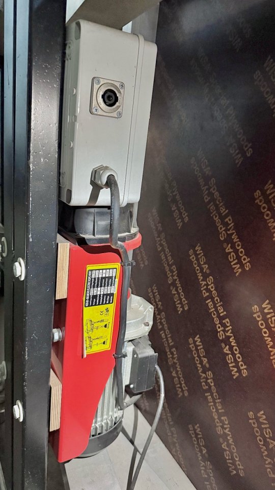 Tarima elevadora 2x1 metro a 1.8m altura