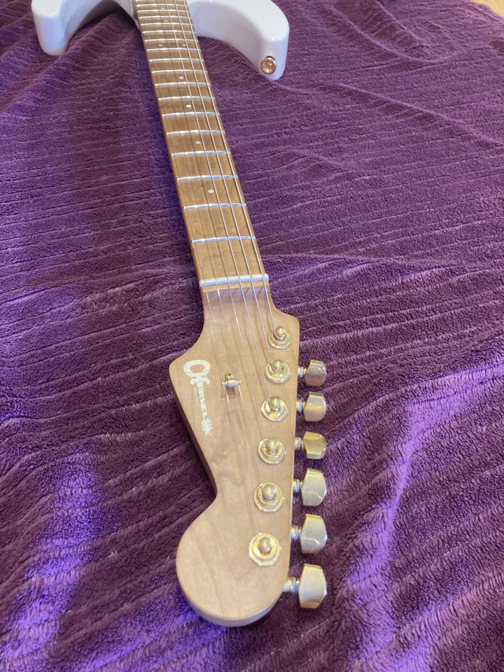 Charvel Pro-Mod DK24 HSS Snow White de segunda mano · Foto 5 de 10 · Barcelona · 900 €