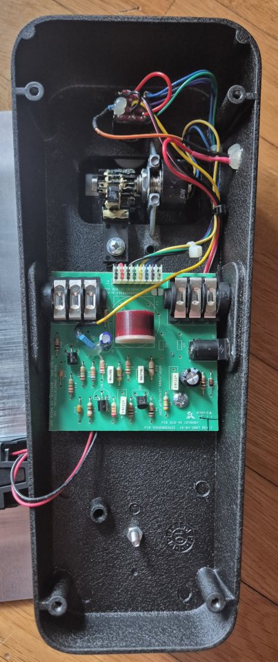 O cambio Crybaby gcb95 mod TBP+LED