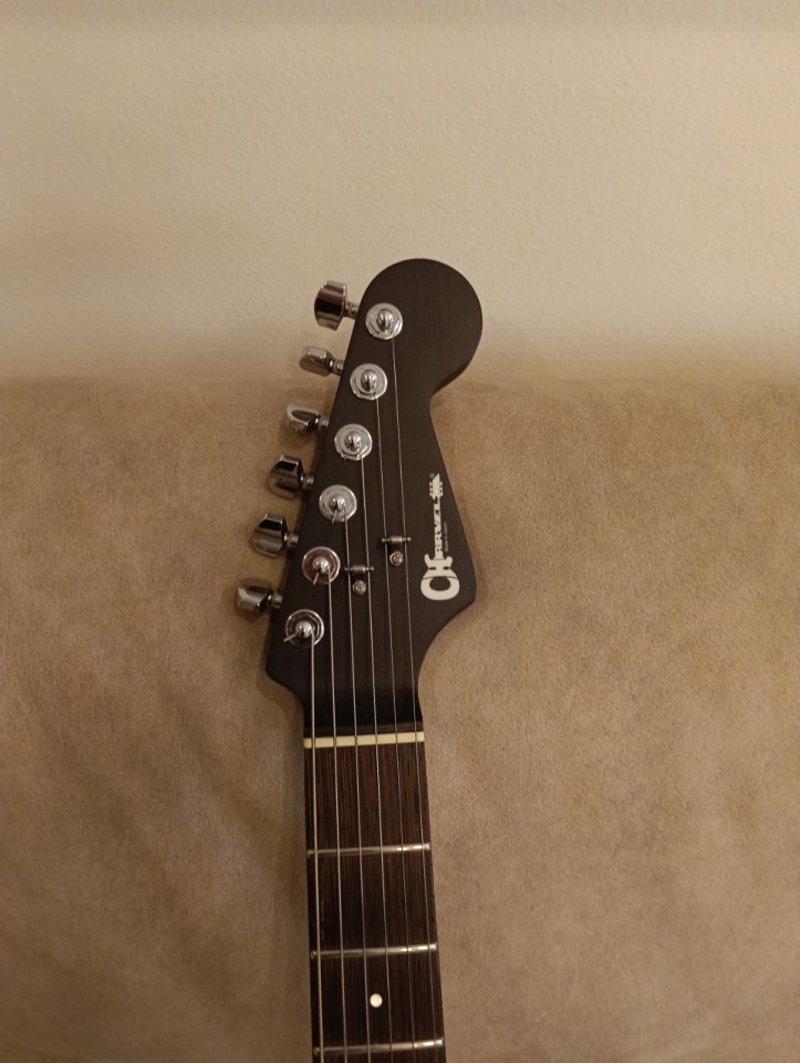 Charvel MIJ Mahogany Sunburst por una Ibanez MM1 Martin Miller de segunda mano · Foto 3 de 8 · Barcelona