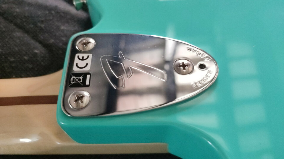 Fender Made in Japan  Limited Edition Traditional 70s Tele Deluxe MN Sea Foam Green