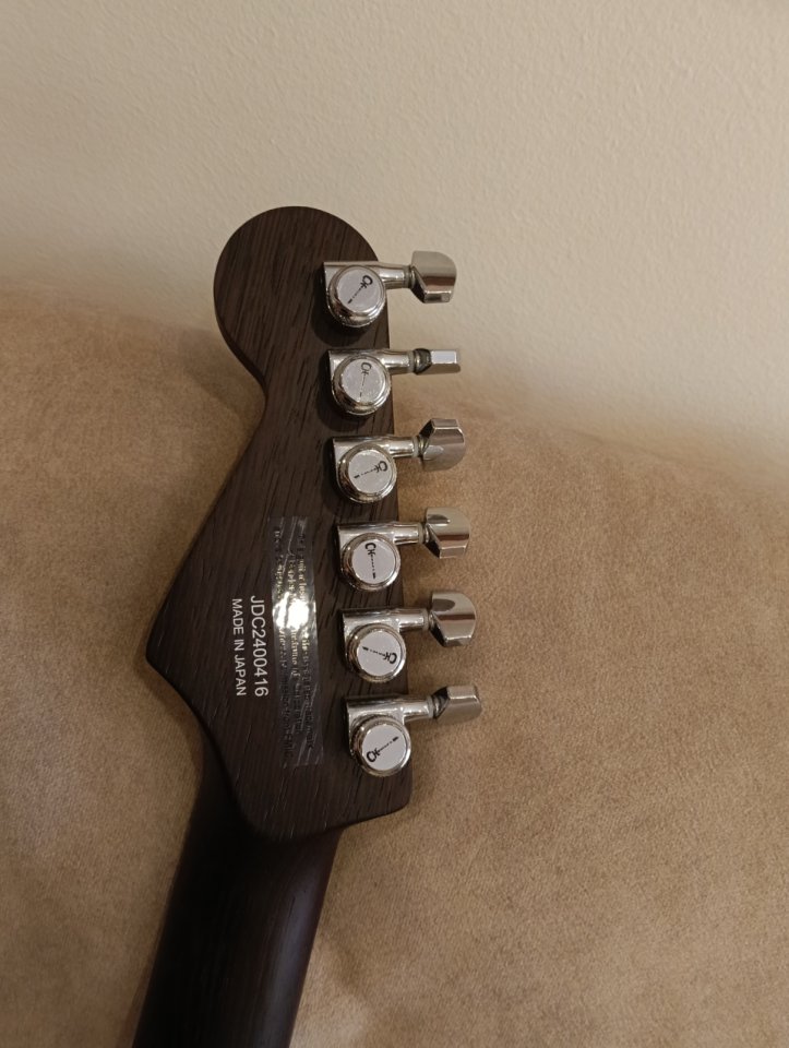 Charvel MIJ Mahogany Sunburst por una Ibanez MM1 Martin Miller de segunda mano · Foto 4 de 8 · Barcelona